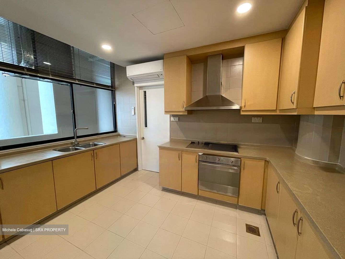 The Colonnade (D10), Condominium #460175421